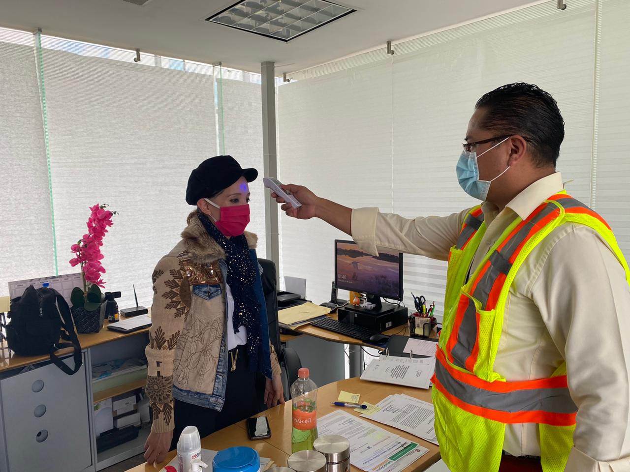 A tres meses de iniciada la pandemia la secretaria de salud y el aeropuerto de Toluca implementan medidas para prevenir el covid-19