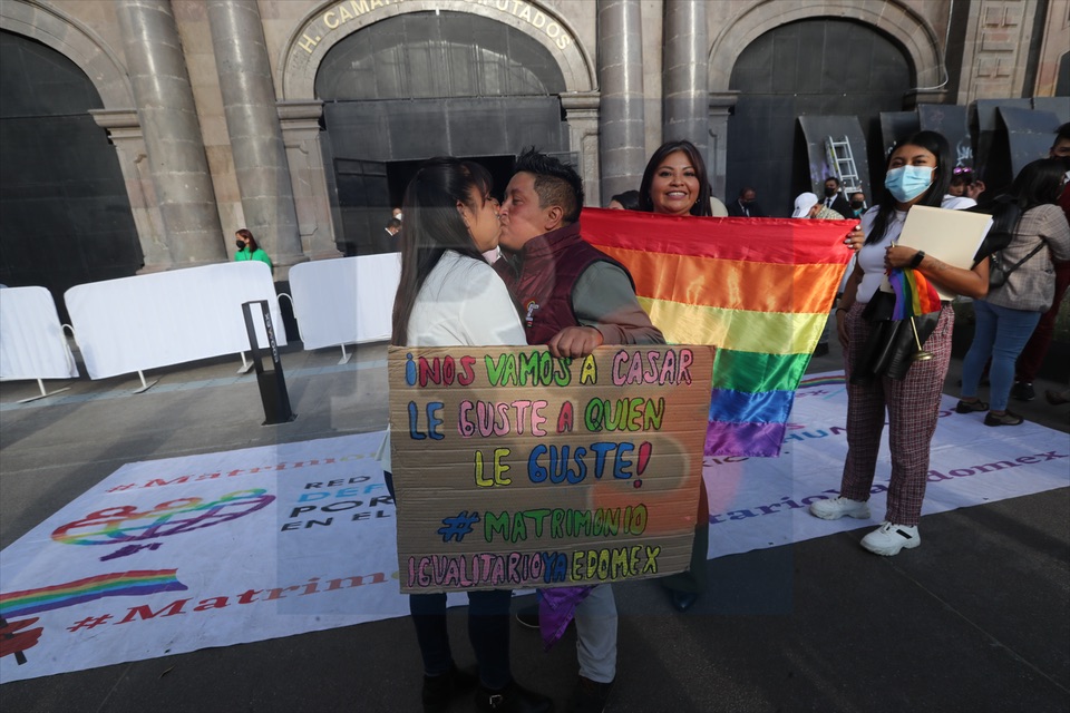 Aprueban en Comisiones el matrimonio igualitario en el Estado de México