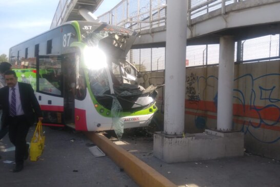 Atienden choque del Mexibús en Ecatepec