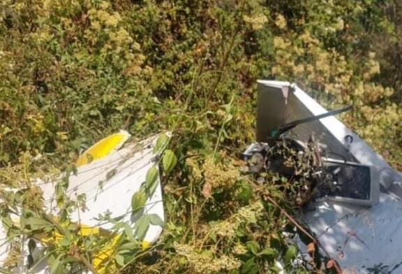 Fallece piloto al desplomarse su aeronave en Villa Guerrero en