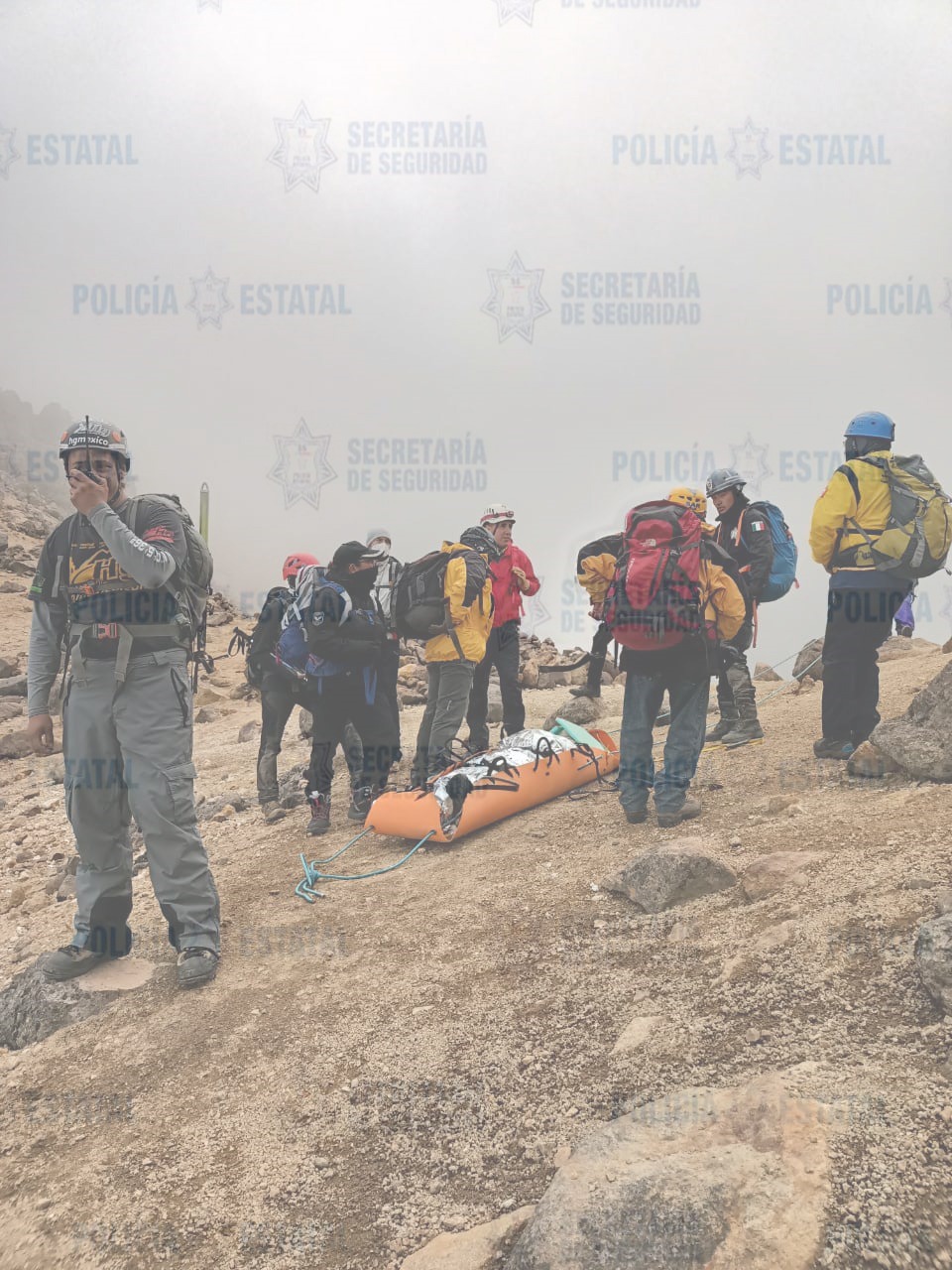 La secretaría de seguridad a través de la policía de alta montaña rescata a dos personas lesionadas en el volcán Iztaccíhuatl