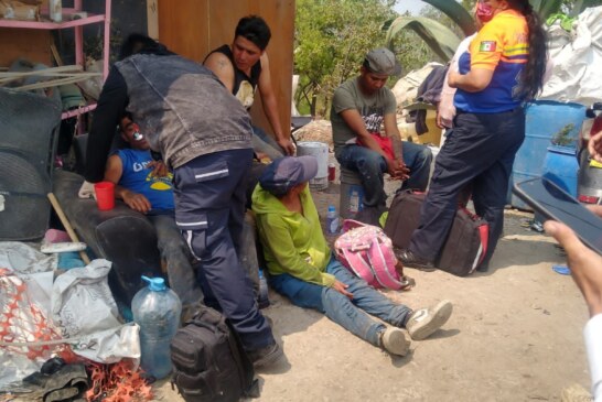 Deslizamiento en basurero de Naucalpan deja 3 lesionados y una mujer desaparecida. Fueron rescatados de los escombros