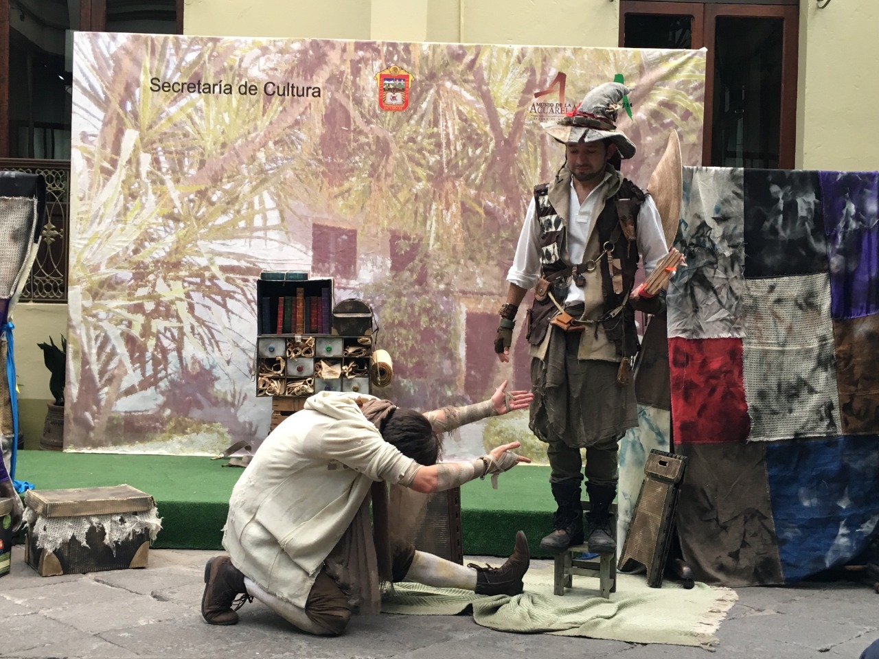 Presenta Arki. El guardacuentos obra en el museo de la acuarela