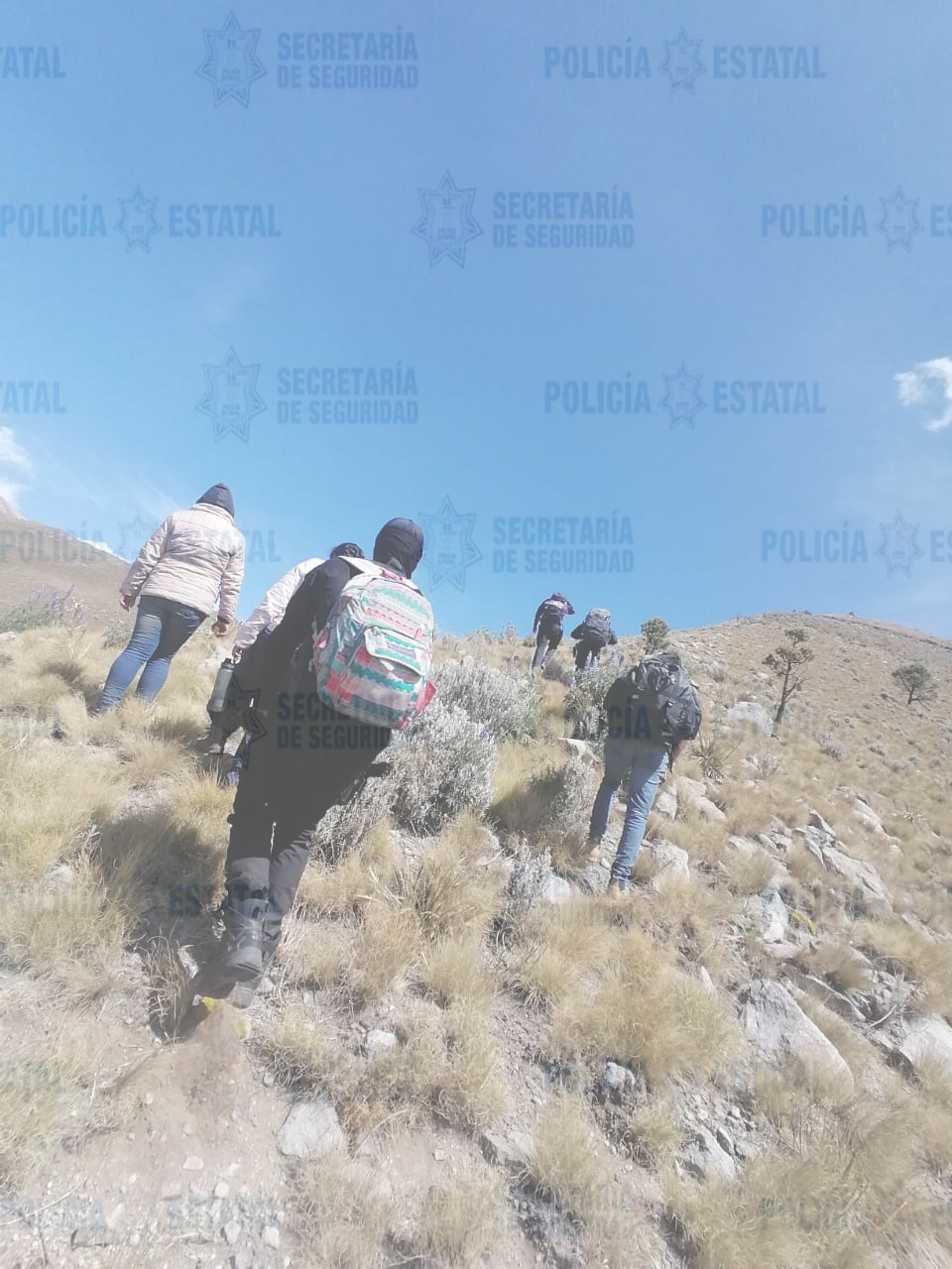 Rescatan a tres personas extraviadas en el nevado de Toluca