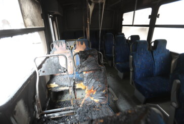Una más en contra de transportistas, queman otro autobús en Toluca