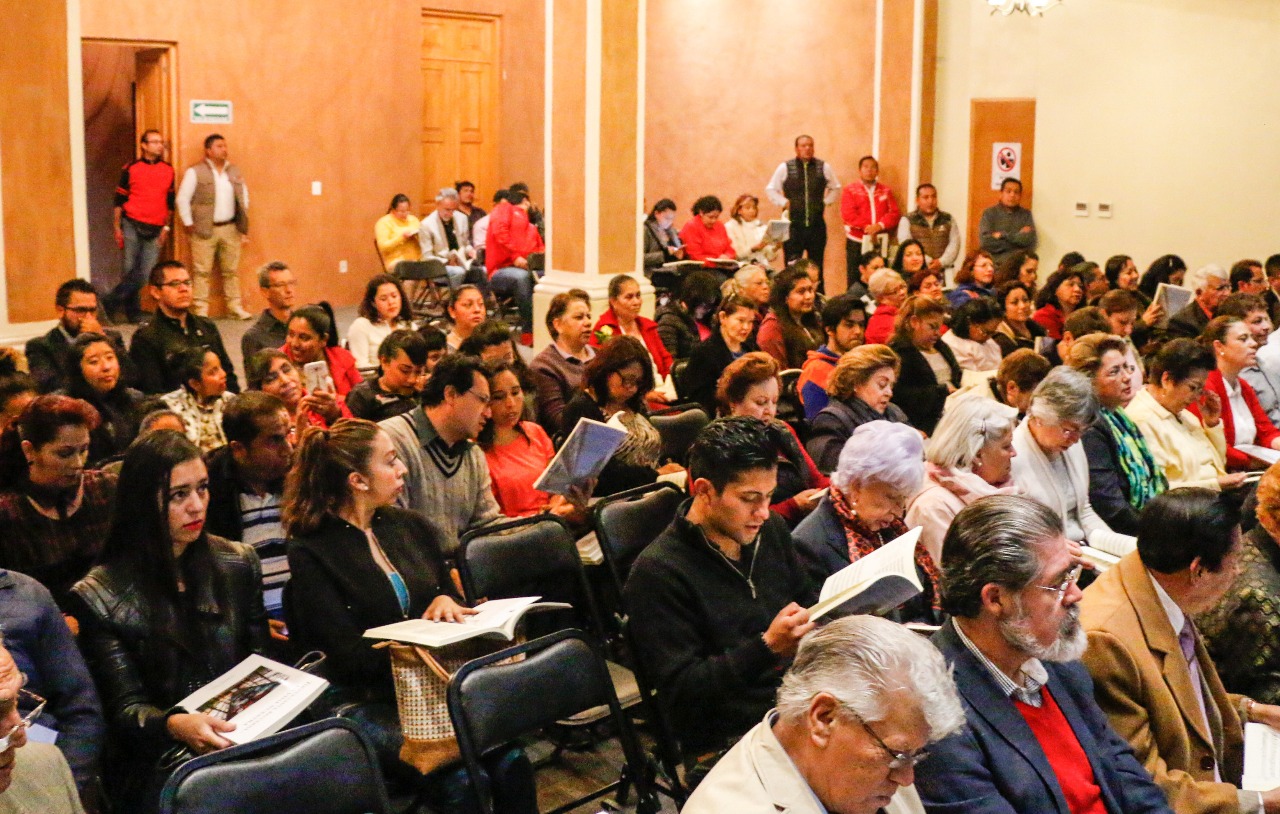 Presentan el libro “Toluca canta, recuerda… la vida nuestra”