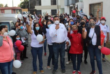 Recorre Braulio Álvarez Jasso calles de la zona norte de Toluca