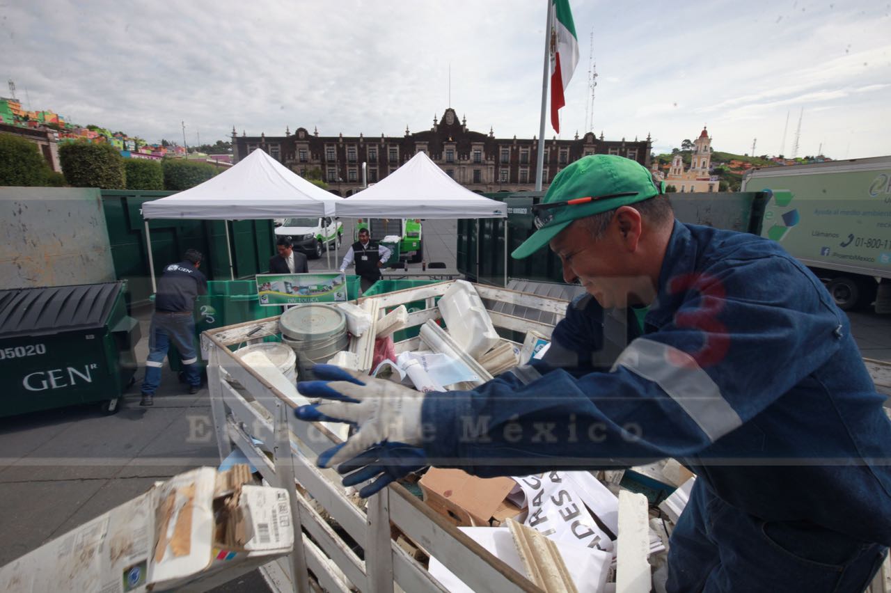 Llevan a cabo el reciclatón en la capital mexiquense.