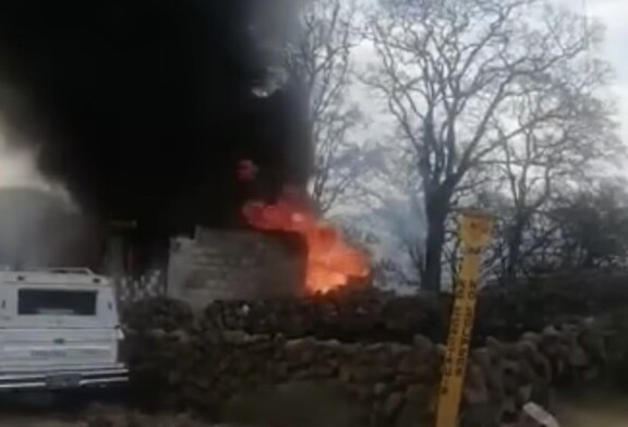 Se incendió casa habitación con combustible de dudosa procedencia en Atlacomulco