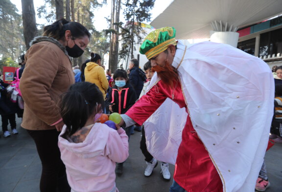 “Payasonicos al rescate” llegan al Hospital del Niño por Día de Reyes