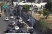 Automovilista atropella a dos elementos de tránsito en Ecatepec