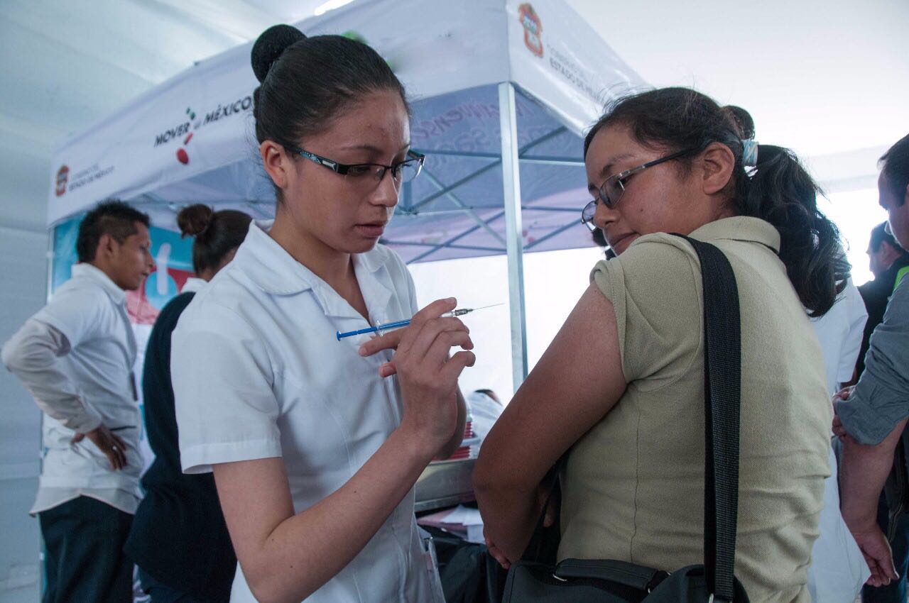 Aplica ISEM más del 60 por ciento de vacunas contra influenza
