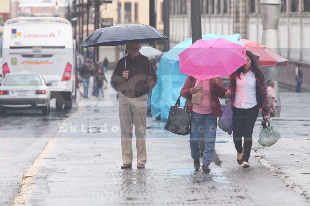 Sin novedad por las lluvias en Toluca por el momento