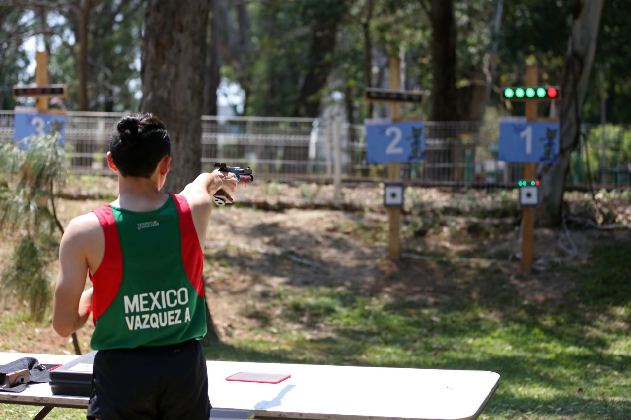 Culmina  Alexis Vázquez con dos oros en su último nacional juvenil