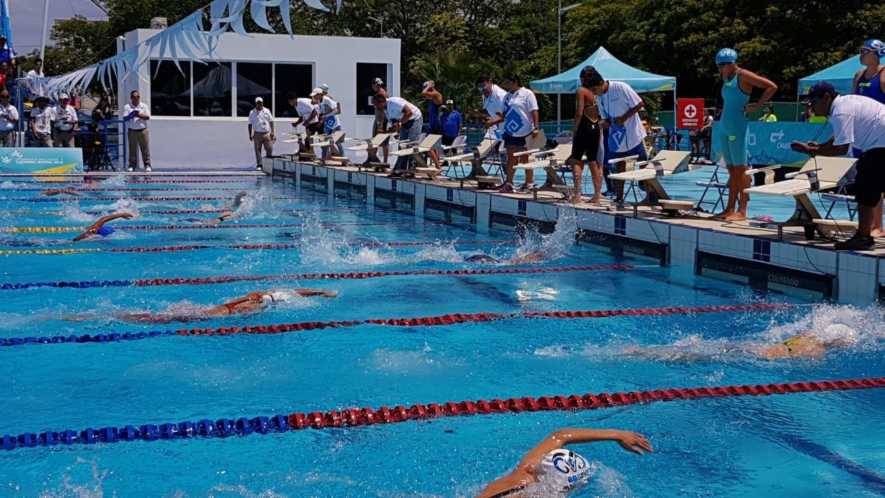 Abre Edoméx con cuatro medallas de oro en natación dentro de la olimpiada nacional 2018