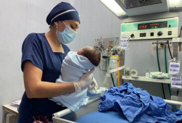 Nace primer bebé del IMSS en 2021 con estrictas medidas de sanidad por COVID-19