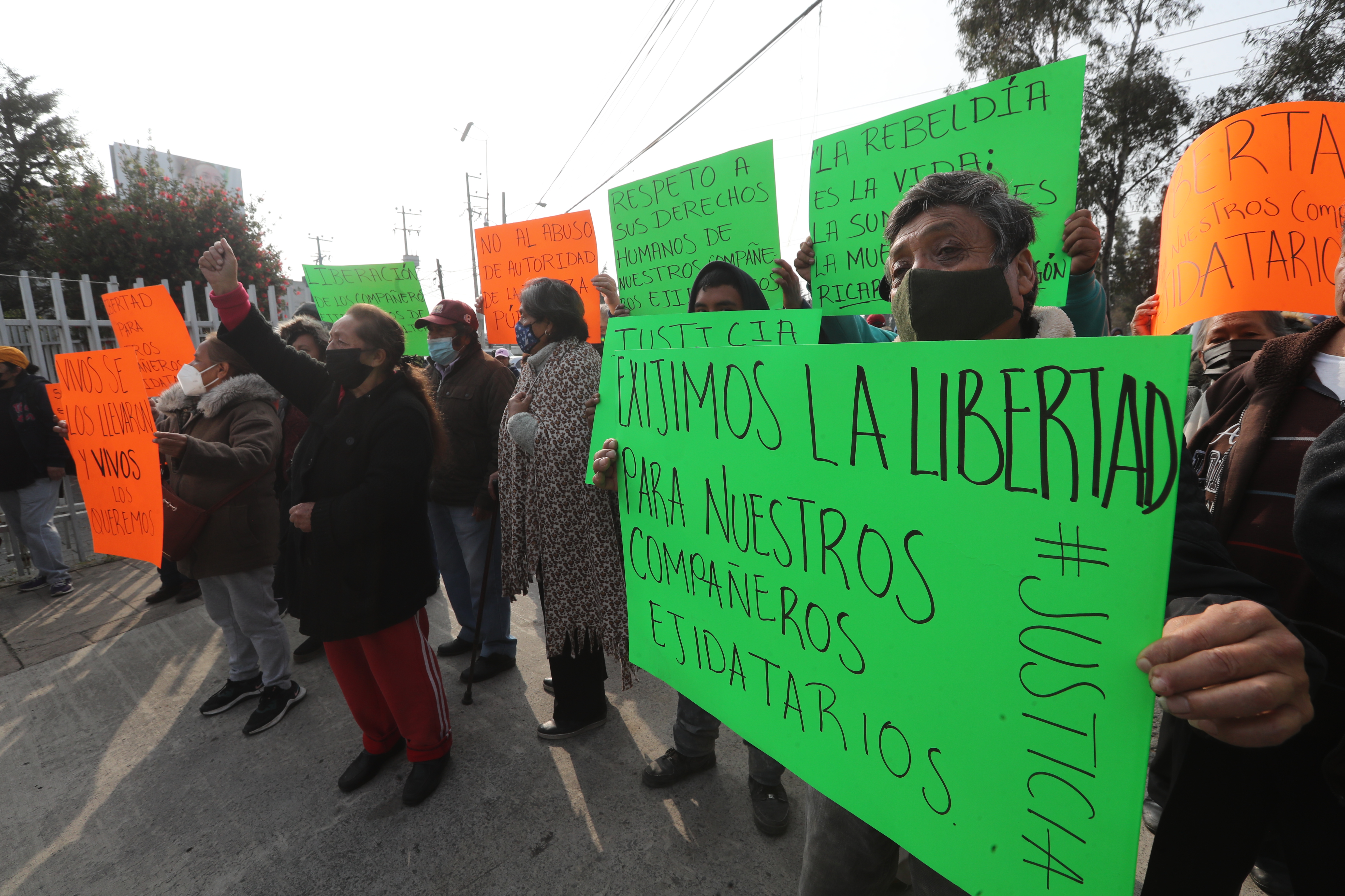 Se manifiestan en Lerma, exigen la liberación de 4 ejidatarios.