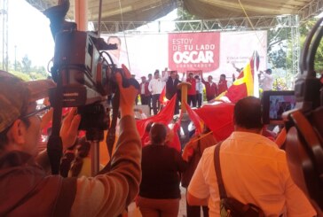 Llama Óscar González a AMLO a apoyar su candidatura
