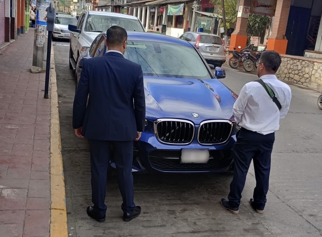 Recuperan vehículo robado en Metepec, ya estaba en Tejupilco.