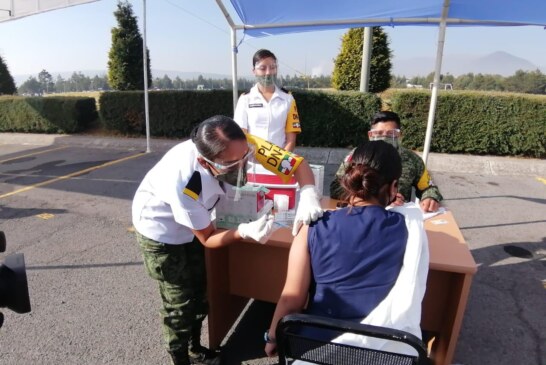 Llegan las primeras vacunas al valle de Toluca