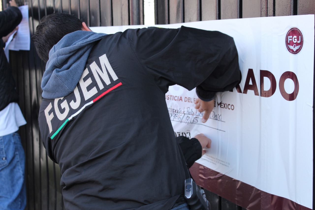 Detienen a 18 personas mediante operativo realizado en el seminario en Toluca