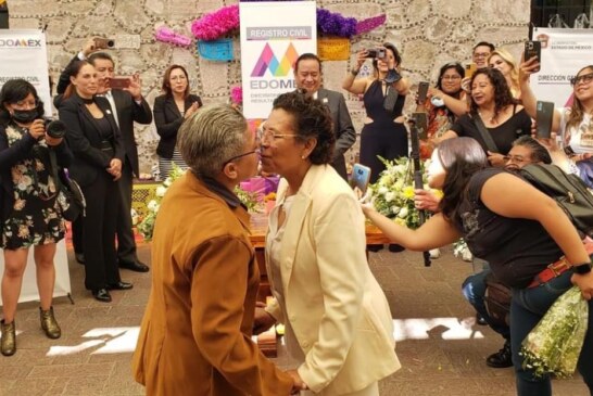 Celebran en Coacalco el primer matrimonio igualitario