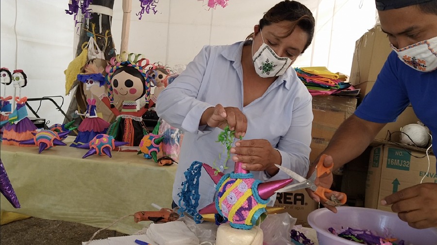 Busca secretaría de cultura y turismo mantener viva la cartonería mexiquense
