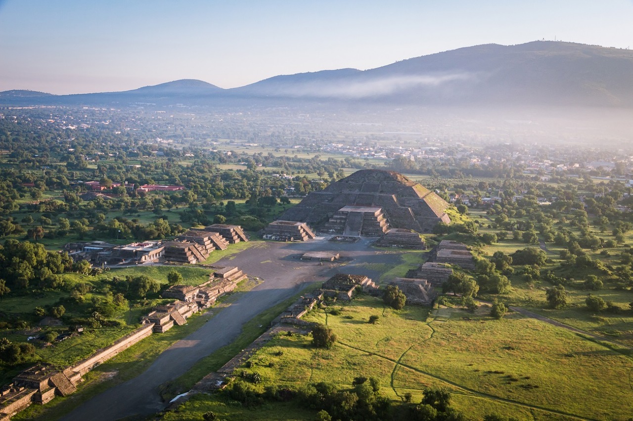 Informa secretaría de turismo suspensión temporal del espectáculo experiencia nocturna en la zona arqueológica de Teotihuacán