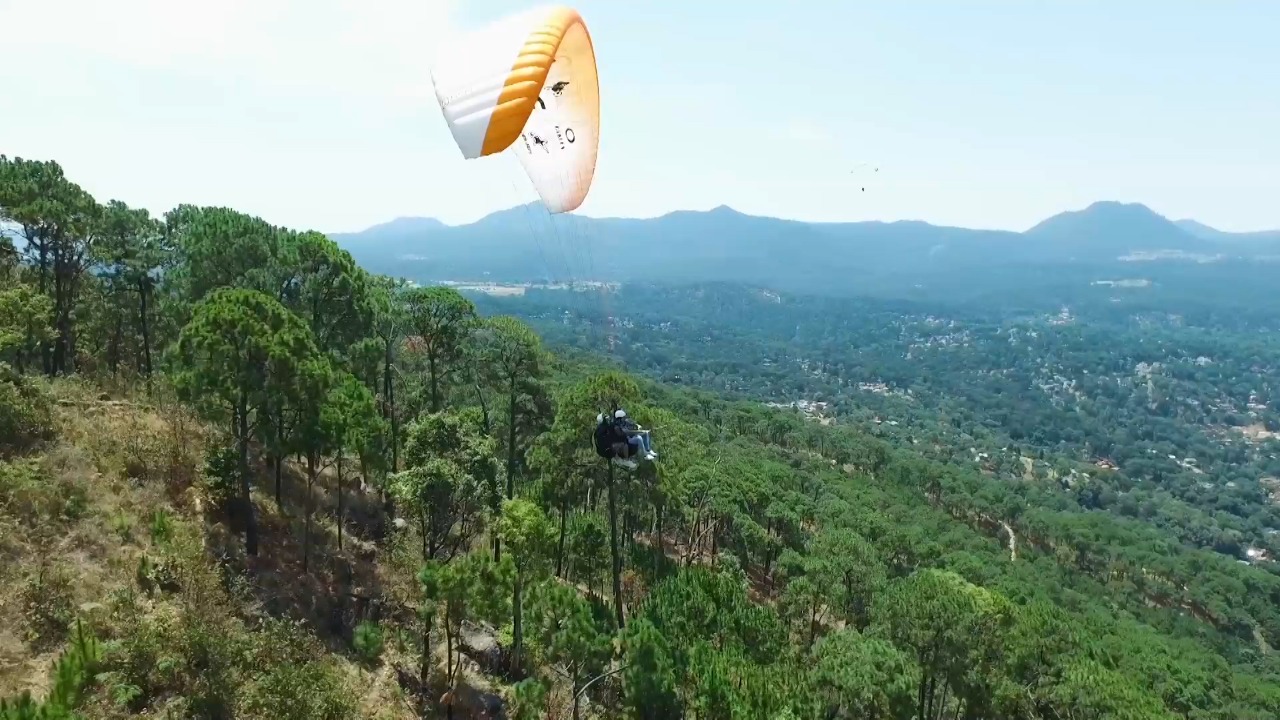 Muestran en un click la experiencia de un vuelo en parapente