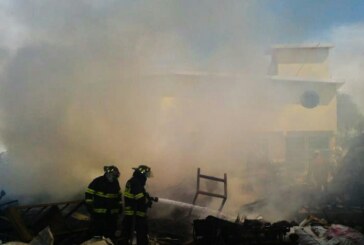 Apoyo del Heroico Cuerpo de Bomberos de Toluca en incendio de desperdicio industrial