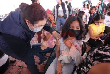 Inicia campaña de vacunación contra el VPH en Toluca, más de mil 800 niñas recibieron la dosis.