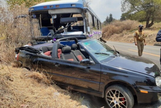 Accidente en la carretera a Malinalco deja 10 personas lesionadas