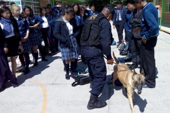 La secretaría de seguridad mantiene el operativo «mochila segura» en escuelas para proteger a los estudiantes mexiquenses.