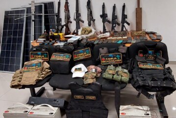 Asegura FGJEM armas largas, droga y más de 700 cartuchos útiles de un grupo criminal en San Felipe del Progreso