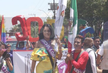 Ondean cientos de “banderas de la libertad” en la marcha del orgullo LGBTTTI