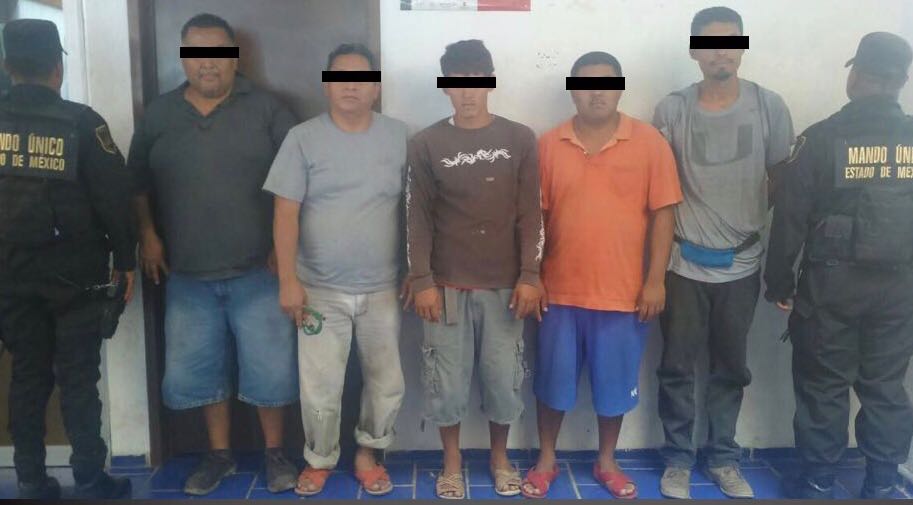 Capturan a cinco hombres por  tráfico de animales y  portación de armas de fuego