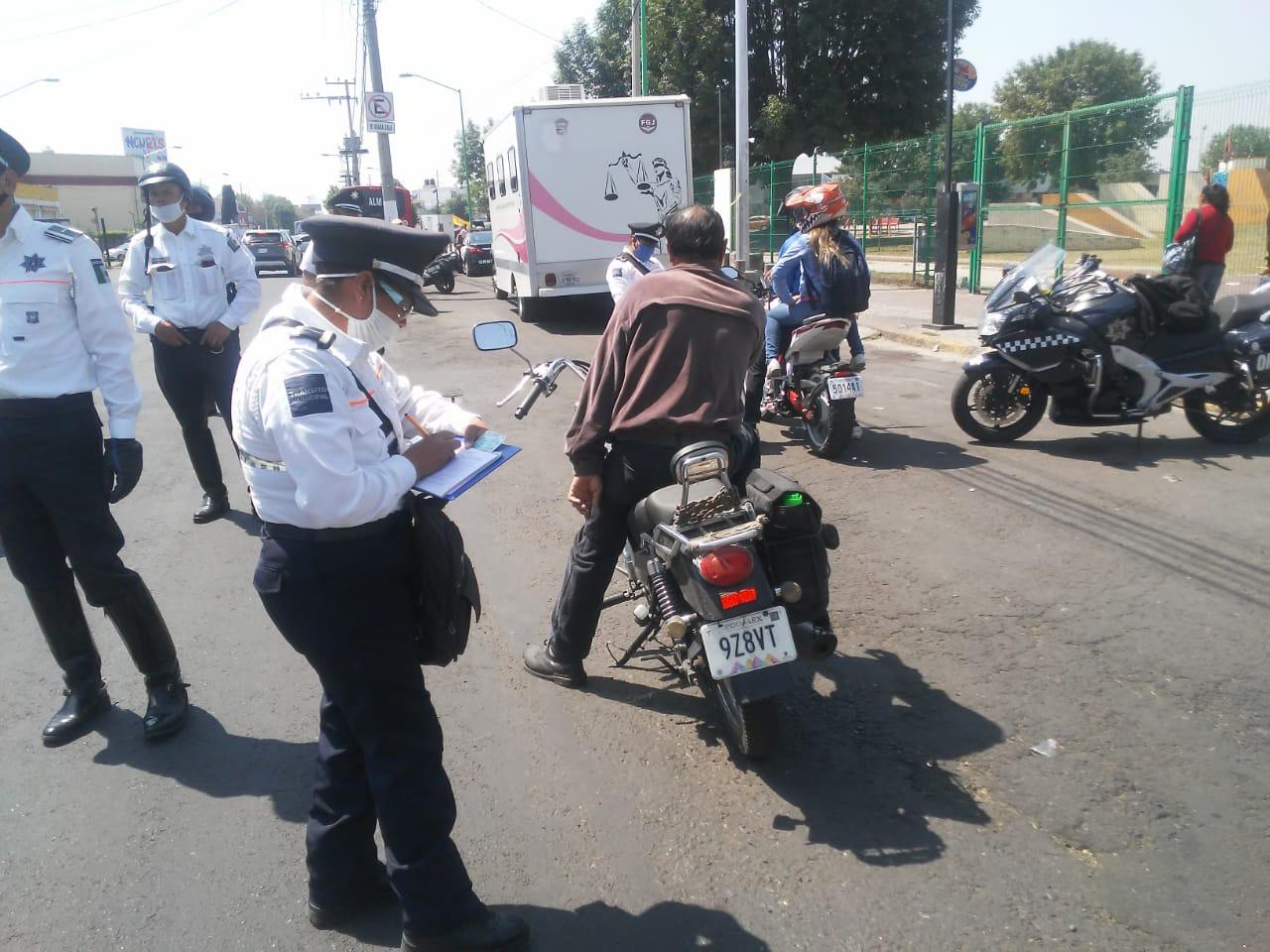 Remiten autoridades de Toluca al corralón más de 100 motocicletas