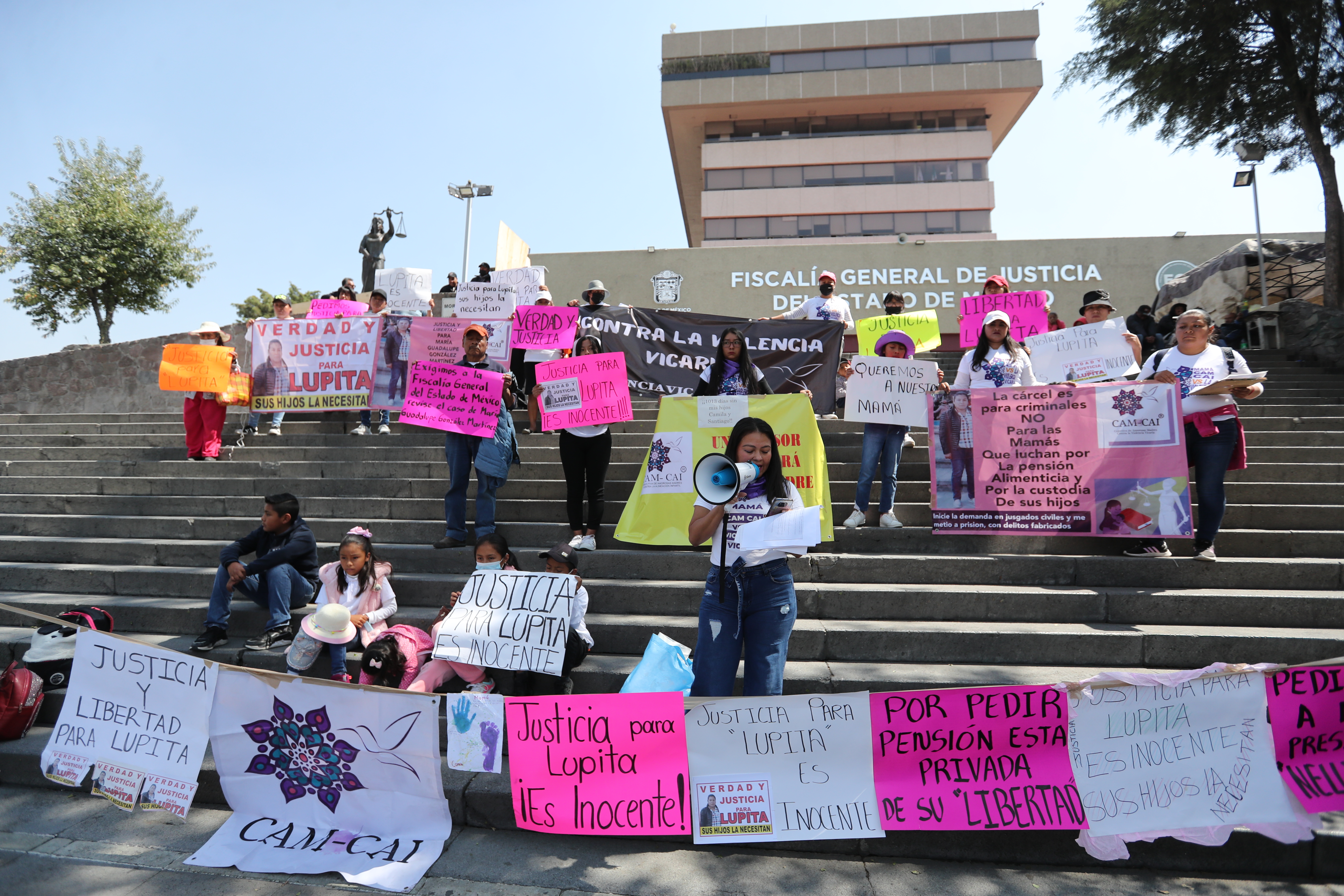 Decenas de mujeres siguen viviendo Violencia Vicaria. Lupita lleva 107 días en prisión