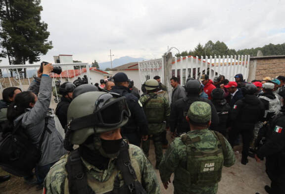 “Nos queremos defender” pobladores le exigen a Delfina Gómez en Texcaltitlán