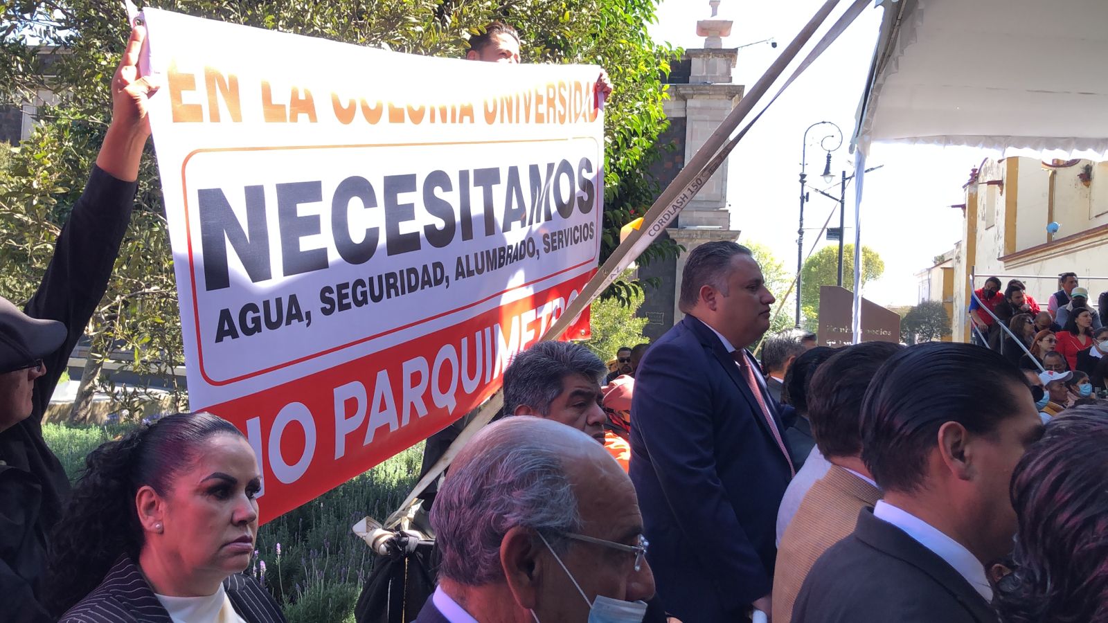 Vecinos de Universidad exigen ser escuchados en promulgación de Bandó Municipal