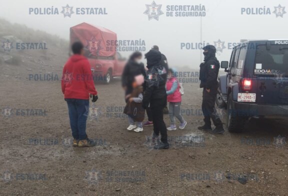 Policía de alta montaña auxilia a cuatro personas que se encontraban extraviadas en el nevado de Toluca