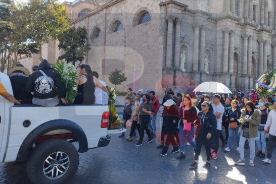 #JusticiaporNorma #Niunamas. Familia lleva hasta Palacio de Gobierno a Norma, víctima de feminicidio