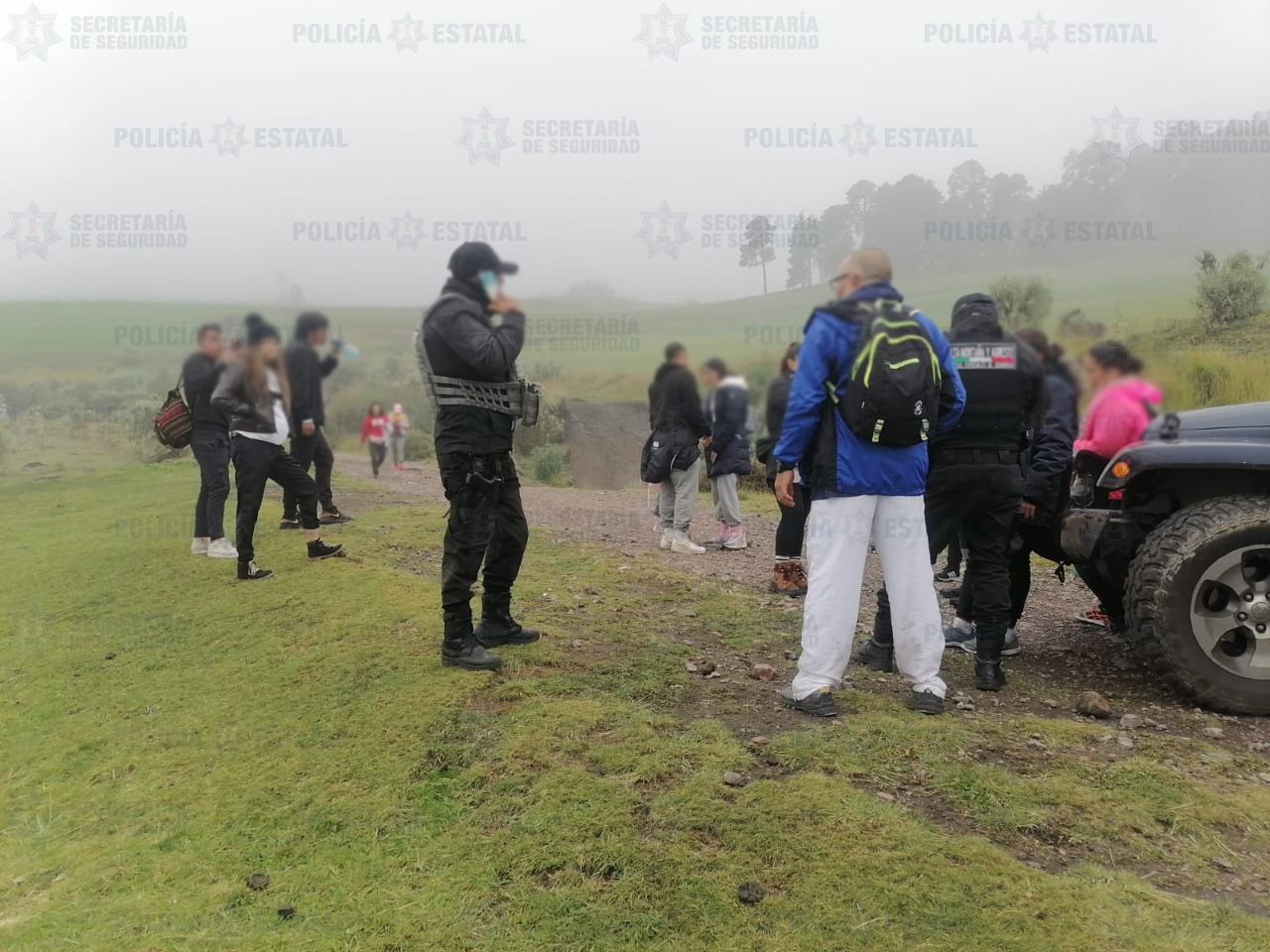 Policía de alta montaña localizan a más de 30 personas extraviadas en le nevado de Toluca