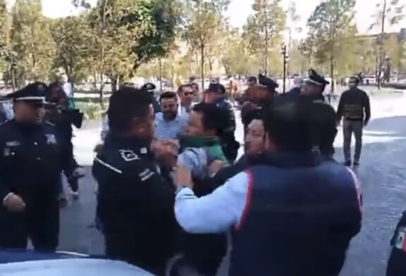 Policías de Toluca arremeten contra manifestación del SUTEYM