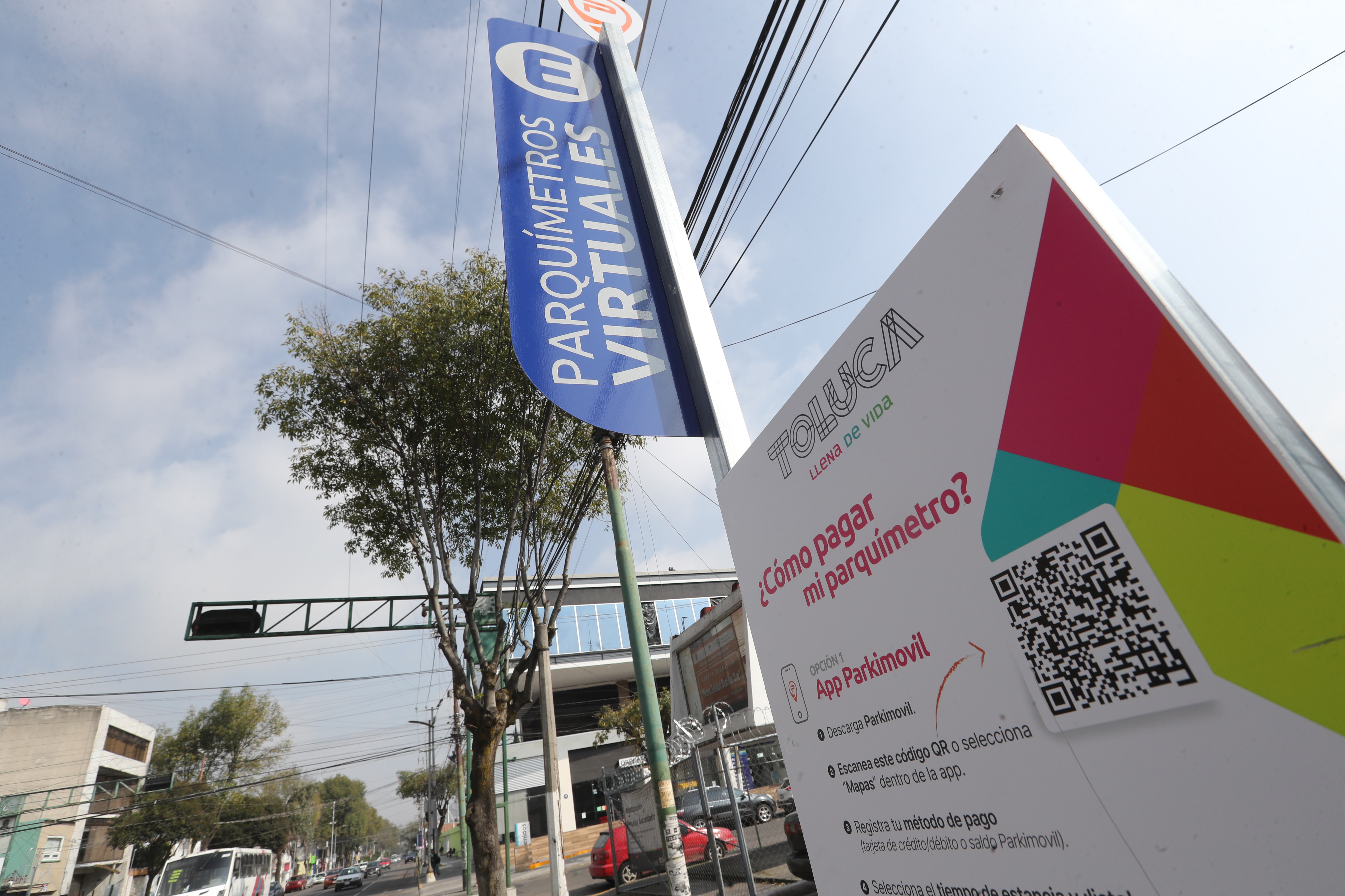 Instalan parquímetros virtuales en Toluca