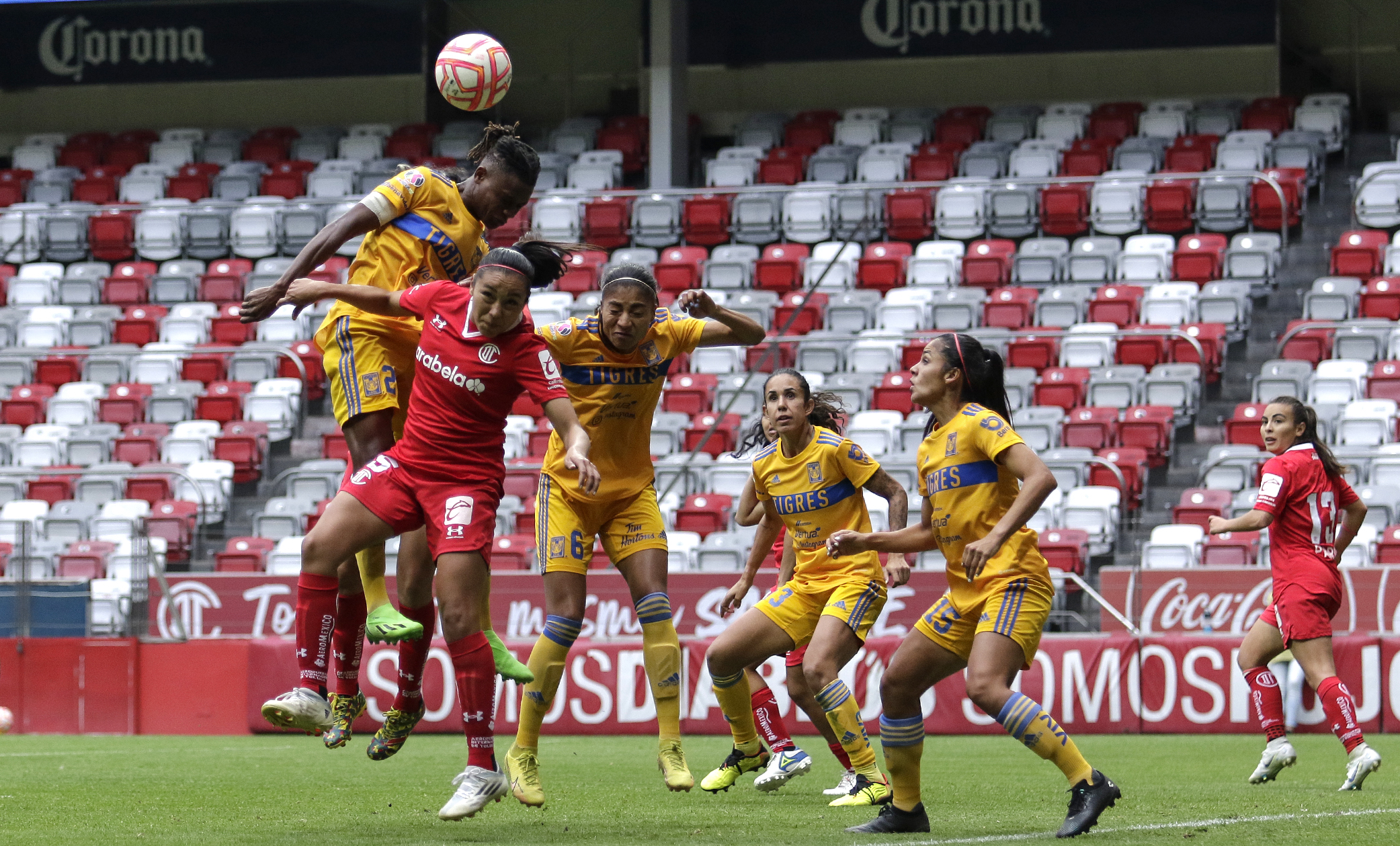 Diablas ganaban 1-0 a Tigres, pero no pudieron sacar un resultado positivo