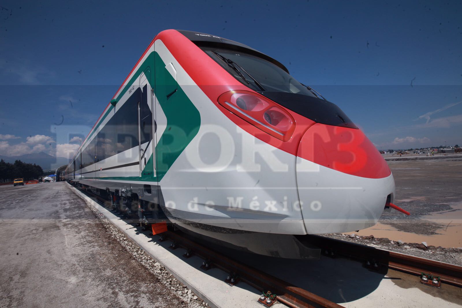 Llegan los nuevos trenes a Toluca