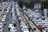 Taxistas colapsan Paseo Tollocan, exigen el retiro de operativos.