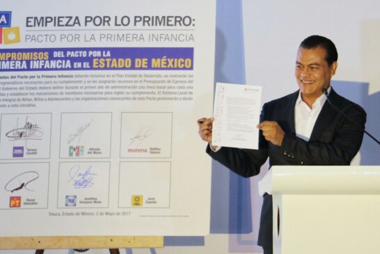 Juan Zepeda firma decálogo en favor de la niñez mexiquense