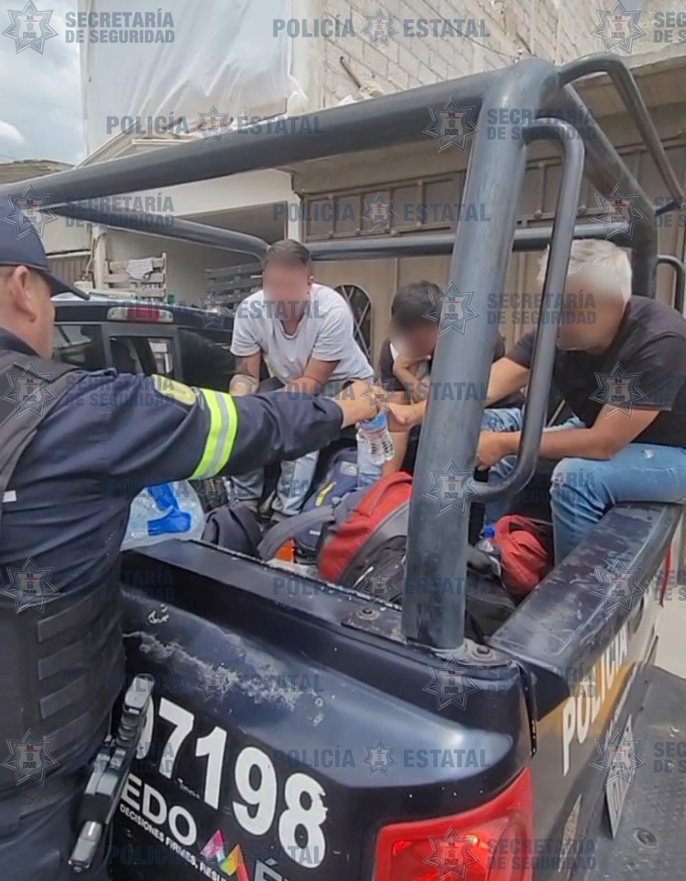 Rescatan a 29 migrantes en Tecámac, pretendían llegar a EU